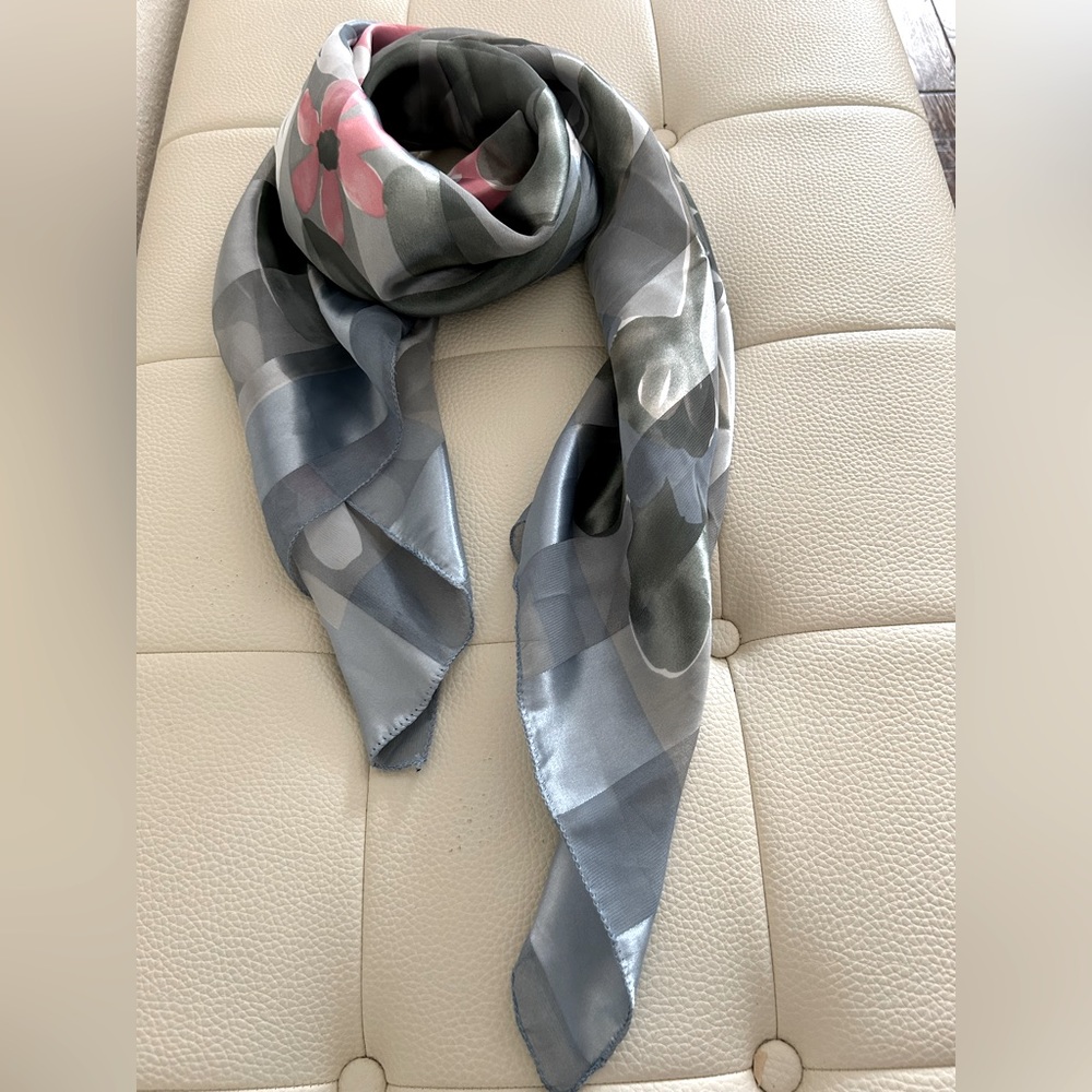 scarf